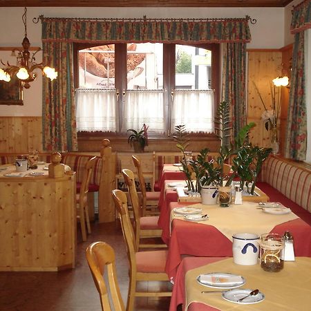 Hotel Almtalerhof Traun Eksteriør bilde