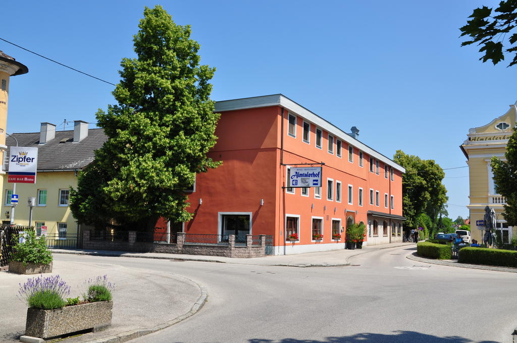 Hotel Almtalerhof Traun Eksteriør bilde