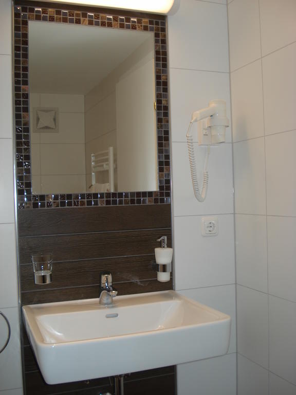 Hotel Almtalerhof Traun Eksteriør bilde