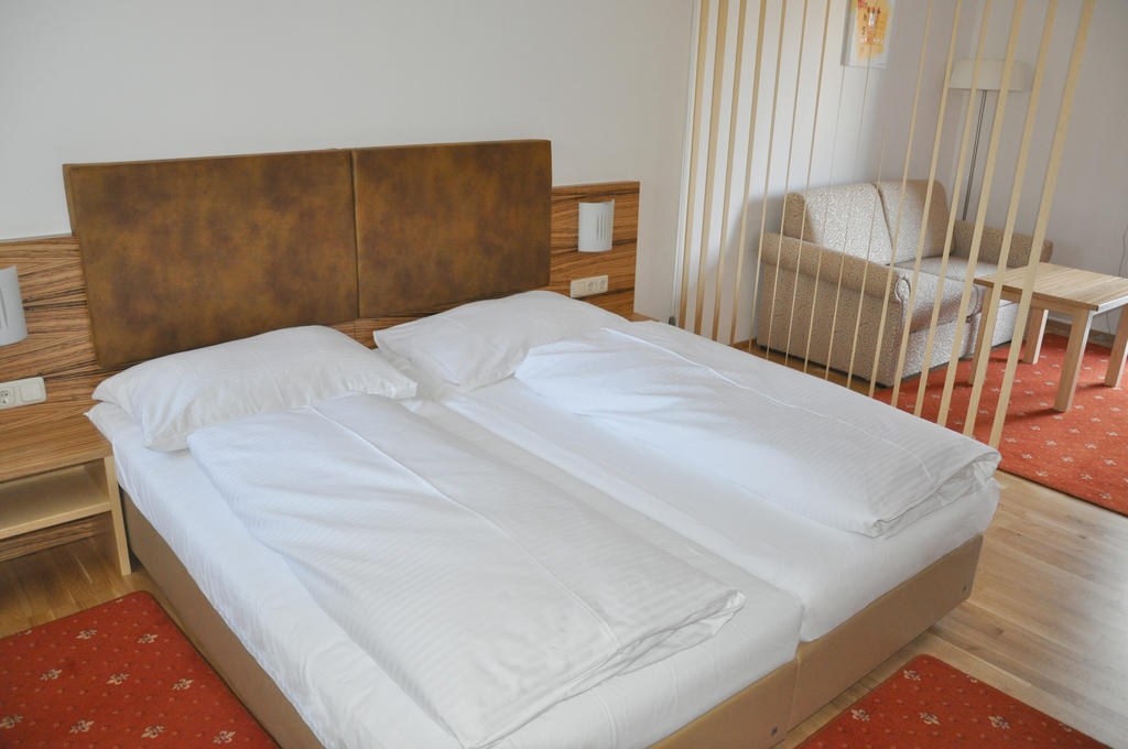 Hotel Almtalerhof Traun Rom bilde