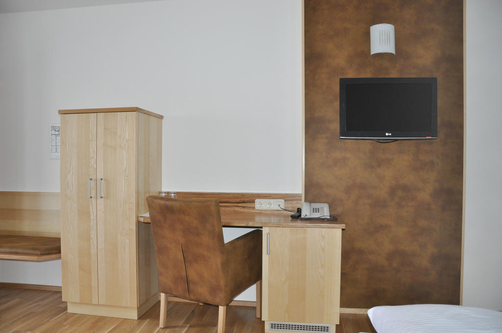 Hotel Almtalerhof Traun Rom bilde