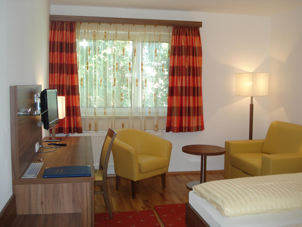 Hotel Almtalerhof Traun Rom bilde